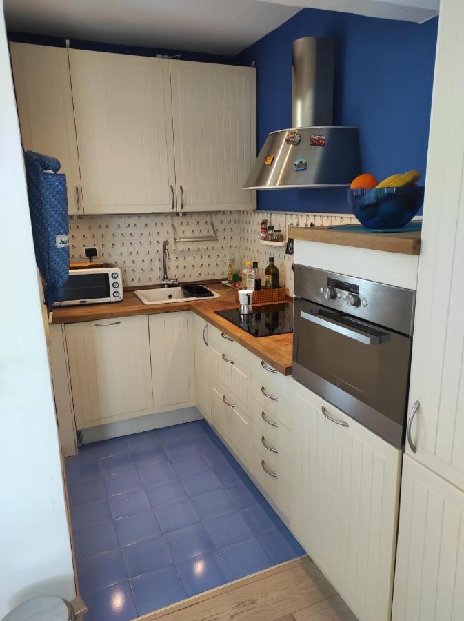 Grazioso Appartamento Vicino Al Mare San Cataldo  Exterior photo